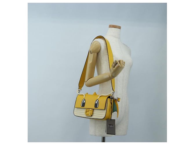 FENDI Dragonite FENDIxFRGMTxPOKMON Mamma Baguette Leather Yellow Auth 167542SM Argento Giallo - vista 33