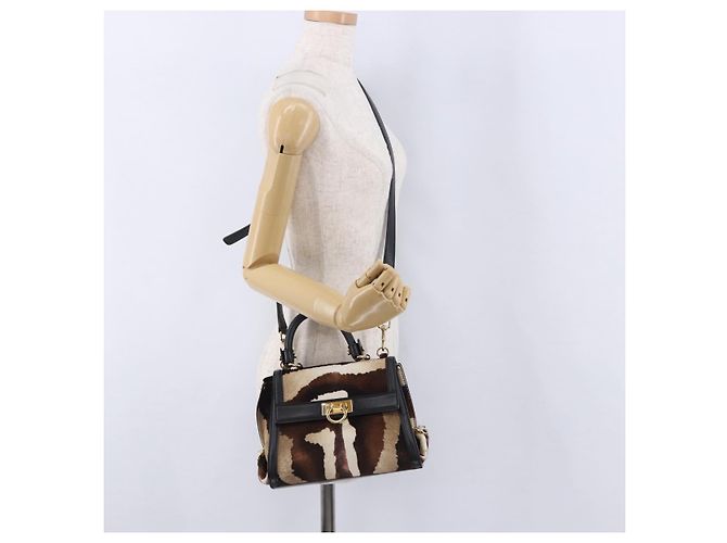 Borsa Salvatore Ferragamo Gancini Sofia in pelle Harako 2way Brown Gold Auth 196922A Marrone D'oro - vista 23