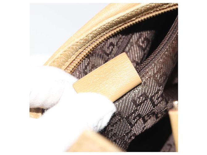 Borsa a tracolla GUCCI in pelle beige e oro 001 4204 Auth 198453 D'oro - vista 25