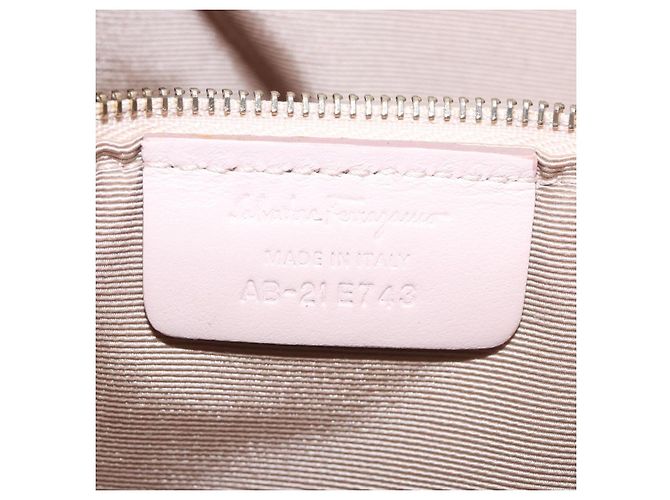 Borsa a tracolla Salvatore Ferragamo Vala Chain in pelle rosa tono oro Auth 198526A - vista 24