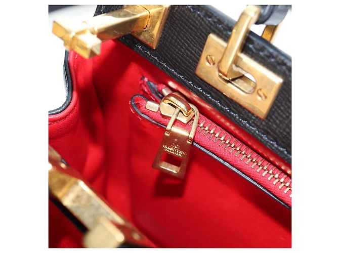 Borsa VALENTINO Rock Studs in pelle 2way Nero Oro Auth 195239M D'oro - vista 27