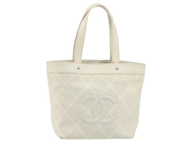 CHANEL Tote Bag aus Lochleder Weiß Silber CC Auth 198721A - Ansicht 2