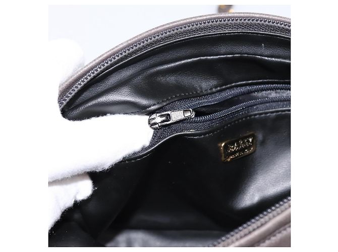 Borsa a tracolla con catena BALLY in pelle grigia tono oro Auth 196399A Marrone - vista 20