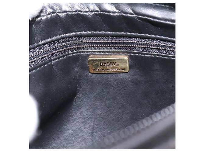 Borsa a tracolla con catena BALLY in pelle nera e oro Auth am8614A Nero - vista 17