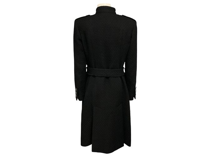 Casaco de comprimento médio em tweed de lã preto Chanel 2017 com cinto e botões de lucite com logo CC - vista 3