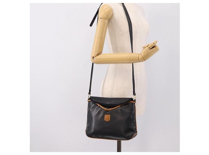 Céline CELINE Schultertasche aus Leder Schwarz Goldfarben Auth 196412 - Ansicht 23