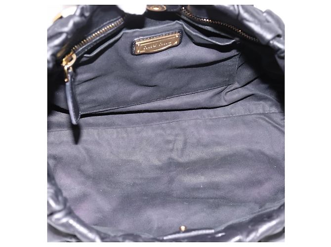 Borsa Miu Miu Vitellolux in pelle 2way Nero Tono Oro Auth 196431 - vista 11