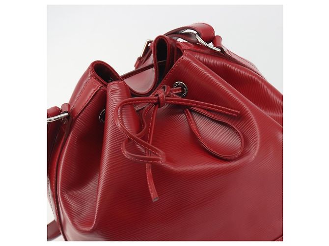 LOUIS VUITTON Borsa a tracolla Epi Petit Noe Carmine M40839 LV Auth 197132A - vista 10
