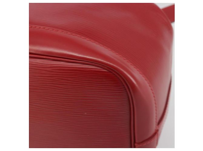 LOUIS VUITTON Borsa a tracolla Epi Petit Noe Carmine M40839 LV Auth 197132A - vista 15
