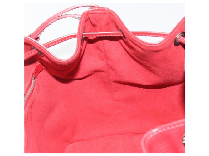 LOUIS VUITTON Borsa a tracolla Epi Petit Noe Carmine M40839 LV Auth 197132A - vista 18