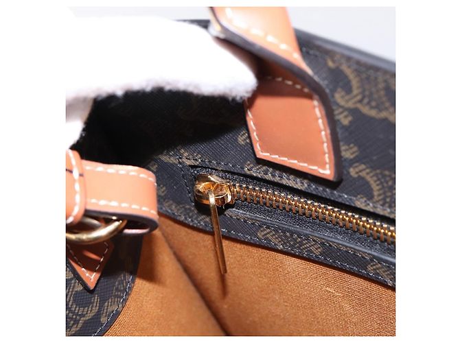 Céline CELINE Macadam Canvas Vertical Cabas Small Hand Bag PVC Brown Gold Auth 196692V Marrone D'oro - vista 19