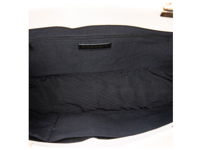 Borsa Tote Satchel Boy Reverso Chanel in vitello bianco - vista 4