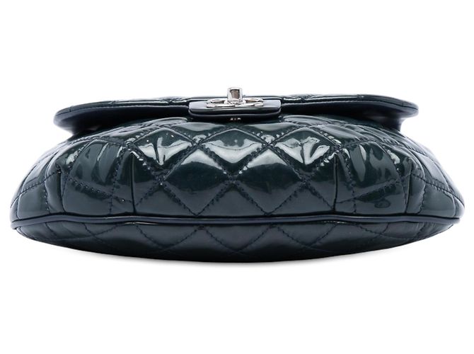 Borsa a tracolla Chanel Medium Quilted Patent Bubble CC Flap Verde - vista 3