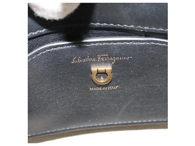 Borsa Salvatore Ferragamo Gancini in pelle 2way Nero Oro Auth 131643V D'oro - vista 18
