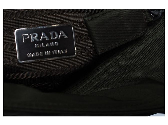 Prada, vintage Mini-Handtasche aus Nylon in Dunkelgrün - Ansicht 6