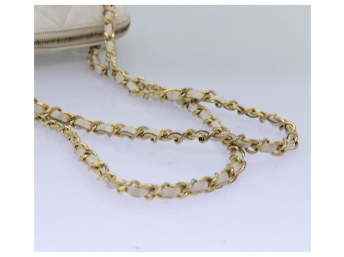 Borsa a tracolla CHANEL Matelasse con catena in pelle bianca CC Auth 76482 Bianco - vista 7
