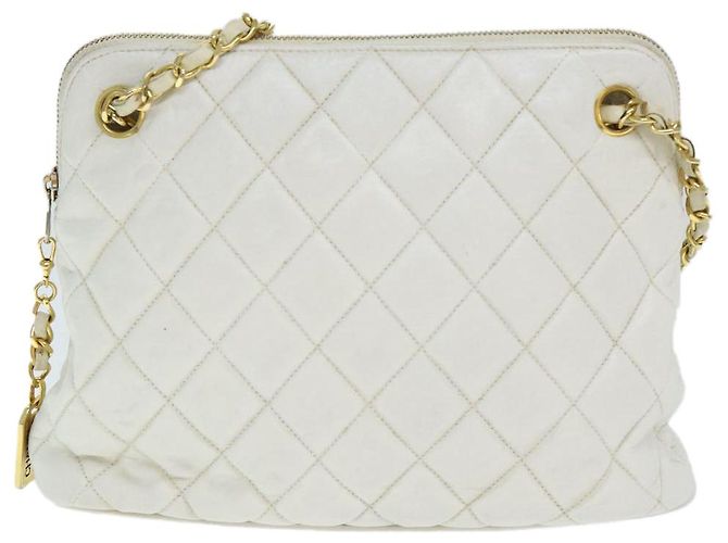 Borsa a tracolla CHANEL Matelasse con catena in pelle bianca CC Auth 77469 Bianco - vista 13