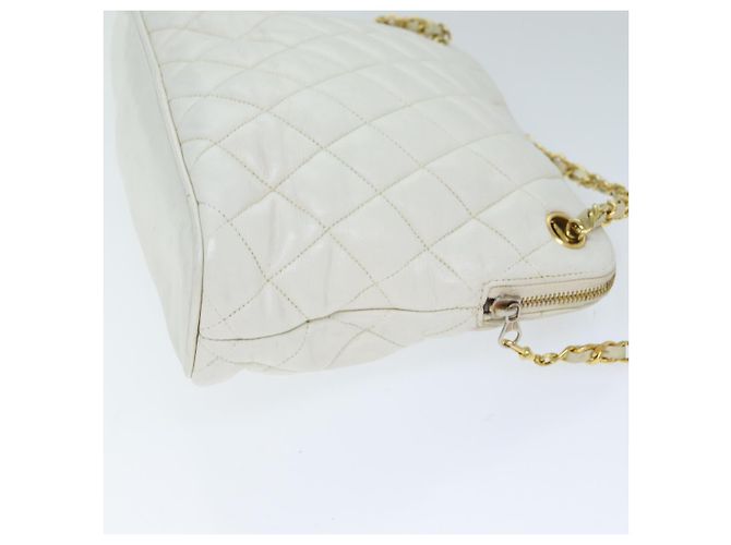Borsa a tracolla CHANEL Matelasse con catena in pelle bianca CC Auth 77469 Bianco - vista 4