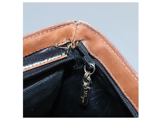 Borsa Tote Salvatore Ferragamo PVC Pelle Nero Oro Auth ar13392 - vista 16