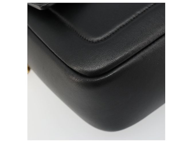 Borsa a tracolla FENDI baguette con catena in pelle nera e oro Auth yk20513SAV Nero D'oro - vista 16