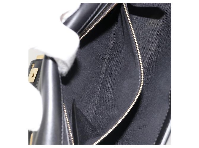 Borsa a tracolla FENDI baguette con catena in pelle nera e oro Auth yk20513SAV Nero D'oro - vista 25