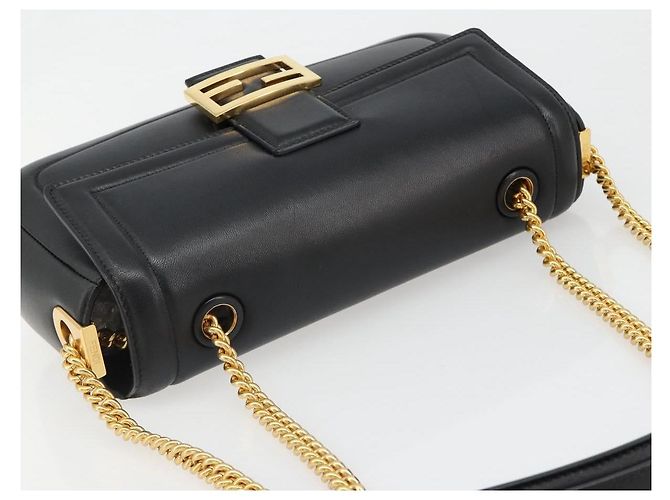 Borsa a tracolla FENDI baguette con catena in pelle nera e oro Auth yk20513SAV Nero D'oro - vista 6