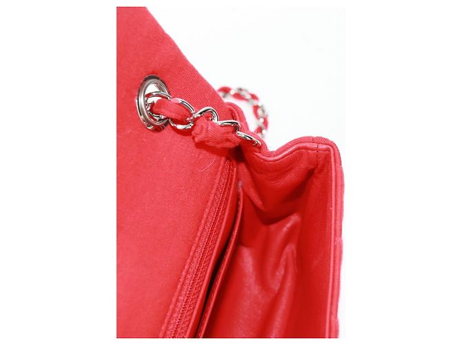 Borsa a tracolla CHANEL Matelasse 20 con catena in cotone rosso e CC argento Auth 167964SAV - vista 20