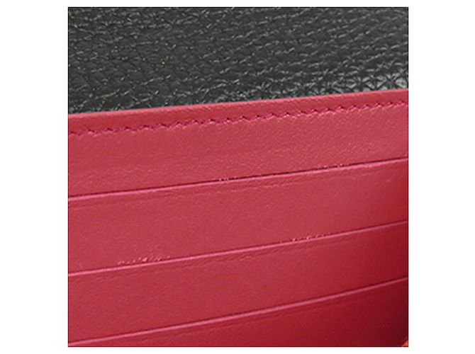 Louis Vuitton Capucines Langbeutel aus Taurillon-Leder in Schwarz - Ansicht 8
