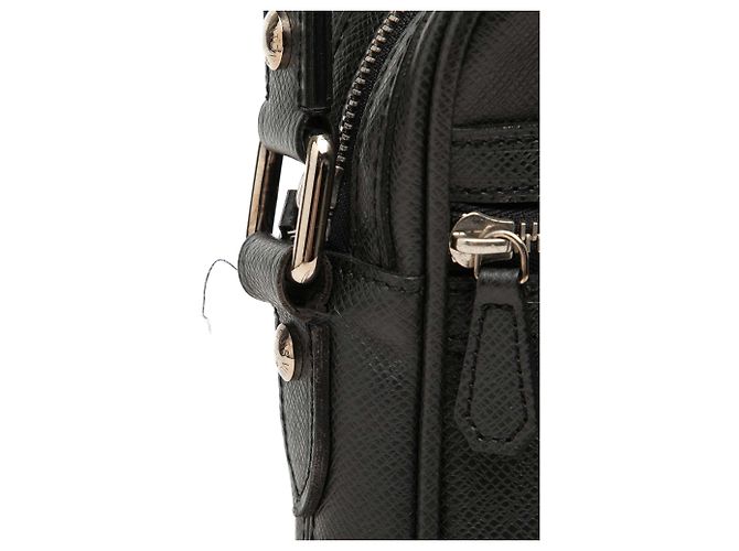 Bolso bandolera Louis Vuitton Taiga Dimitri Negro - vista 6