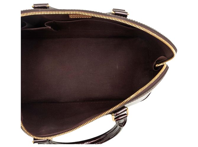 Borsa Louis Vuitton Monogram Vernis Alma GM Viola Porpora - vista 4