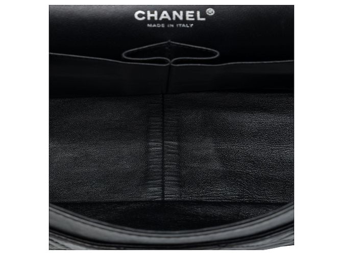 Borsa a tracolla Chanel Reissue 2.55 Double Flap 227 in pelle di vitello matelassé nera Nero - vista 4