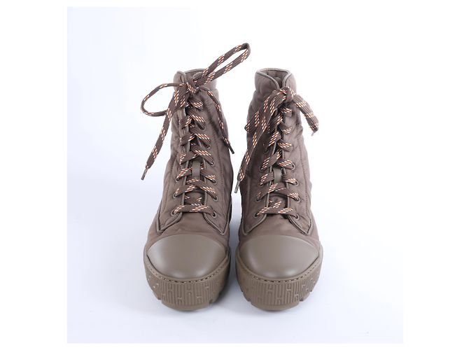 Botas de cano curto Hermès Fresh em nylon e couro, Greige, Tamanho EU 38 Cinza - vista 4