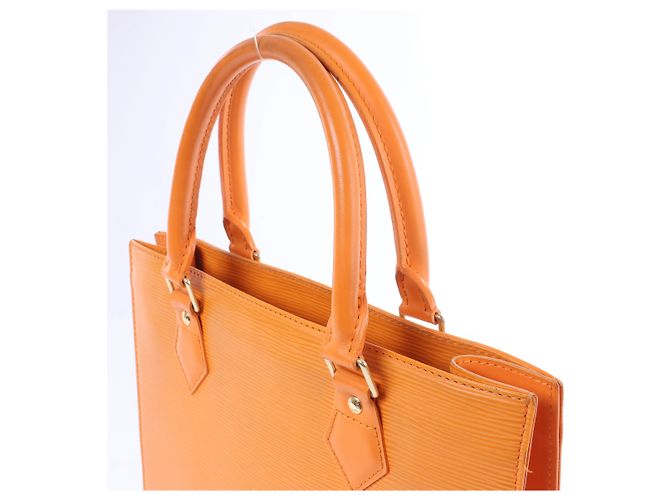 Louis Vuitton Sac Plat PM Epi Leather Handbag in Orange M5274H Arancione - vista 5