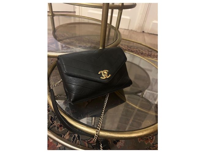 Borsa a tracolla Chanel Chevron in pelle nera Nero - vista 15
