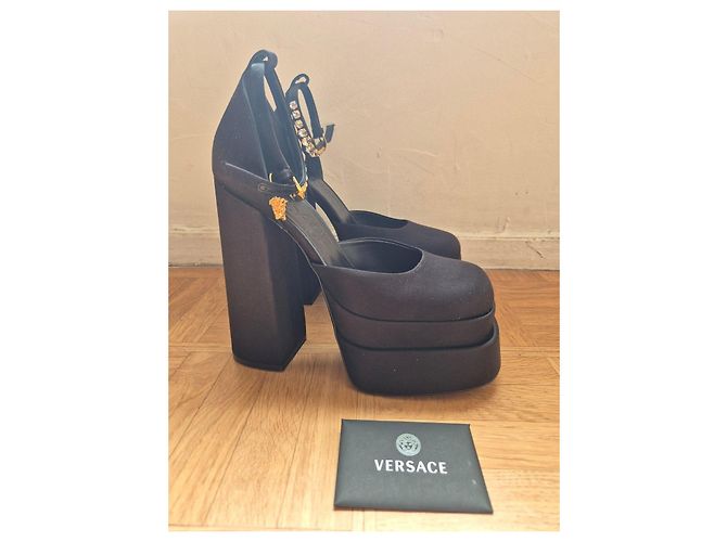 Décolleté platform Versace Medusa Nero - vista 2