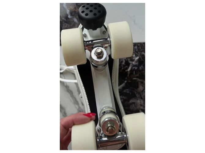 Sneakers Roller Skates in pelle bianca Chanel Bianco - vista 4