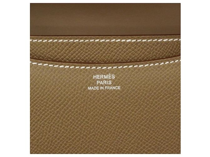 Hermès Bolsa de Ombro Hermes Constance Mini Taupe - vista 5