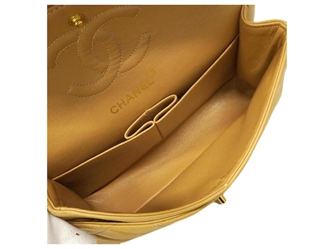 Borsa a tracolla Chanel Matelassé Beige - vista 4