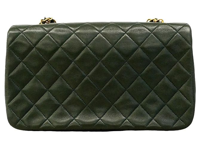 Borsa a tracolla Chanel Matelassé con catena Verde - vista 12