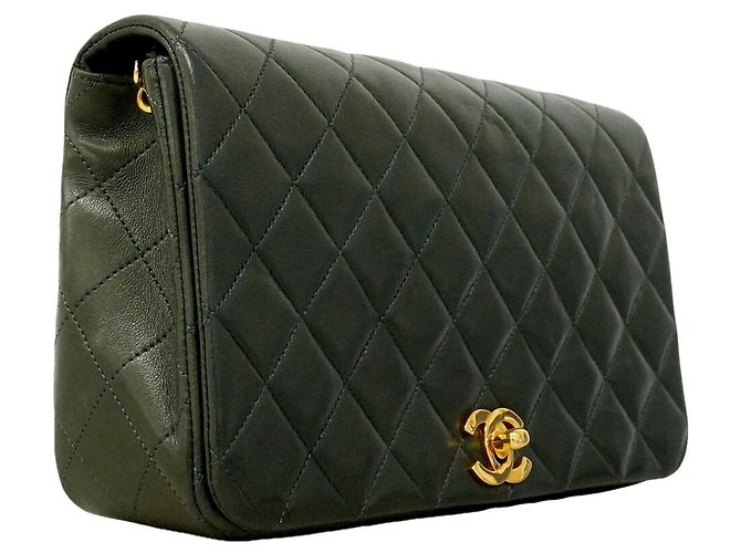 Borsa a tracolla Chanel Matelassé con catena Verde - vista 2