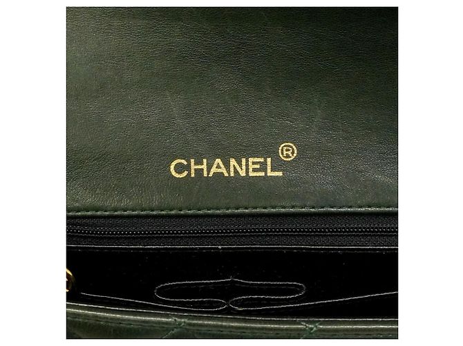 Borsa a tracolla Chanel Matelassé con catena Verde - vista 5