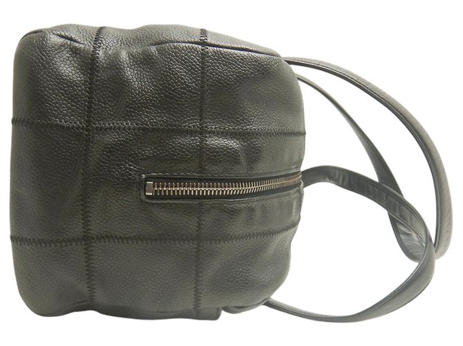 Bolsa de Ombro Chanel Chocolate Bar Caviar Preta Preto - vista 2