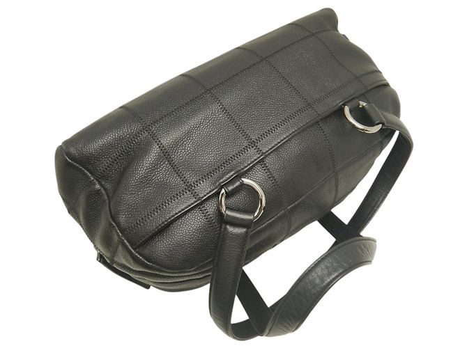Bolsa de Ombro Chanel Chocolate Bar Caviar Preta Preto - vista 3