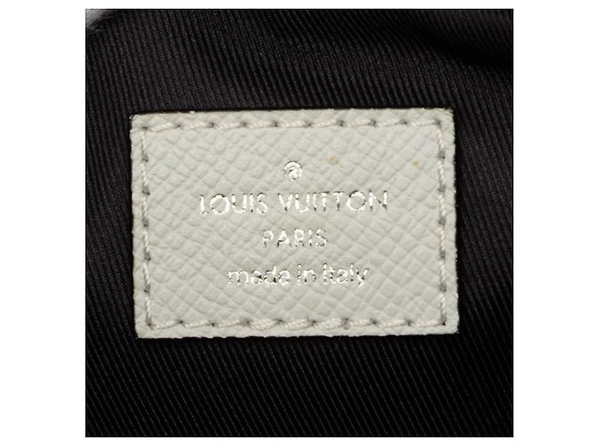 Bumbag Louis Vuitton Monogram Taigarama Outdoor Gürteltasche Weiß - Ansicht 5