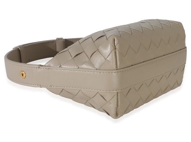 Bottega Veneta Mini Wallace Top Handle in Nappa Intrecciato Beige - vista 7