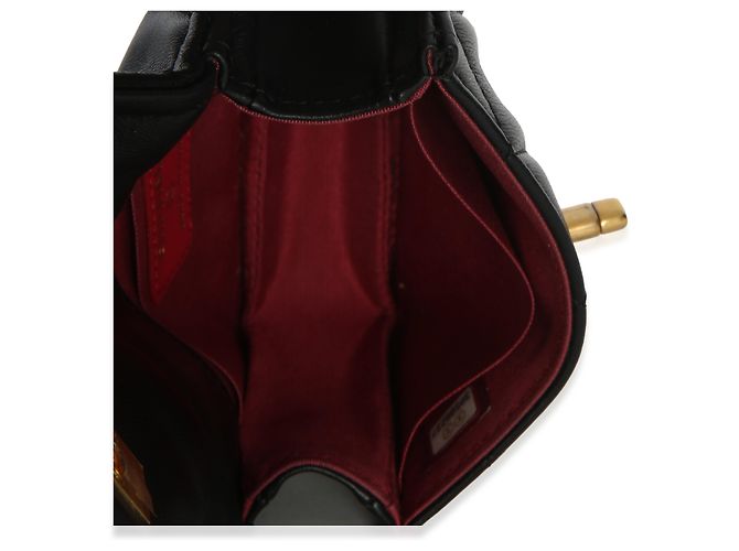 Gabrielle Chanel Extra Mini Flap Bag aus glänzendem Lammleder, gesteppt, Schwarz - Ansicht 5
