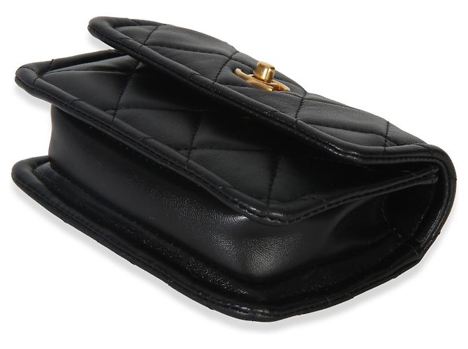Gabrielle Chanel Extra Mini Flap Bag aus glänzendem Lammleder, gesteppt, Schwarz - Ansicht 6