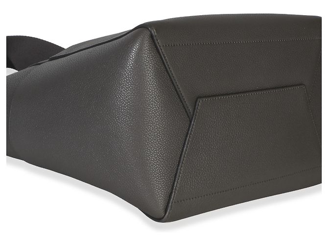 Céline Borsa Secchiello Medium Sangle Celine in Pelle di Vitello Grana Morbida Grigia Marrone - vista 7