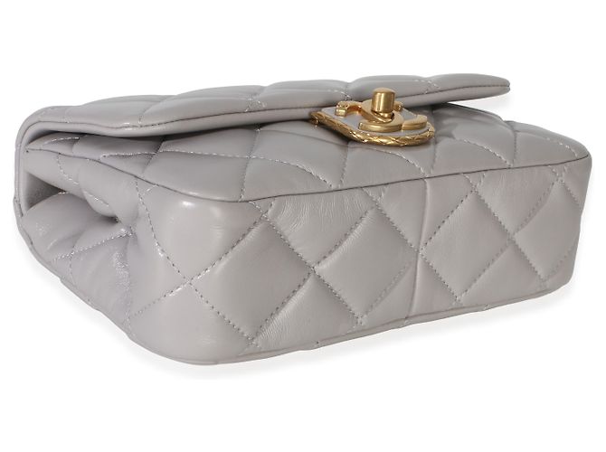 Gabrielle Chanel Mini Flap Bag aus grauem gestepptem Lammleder Braun - Ansicht 7