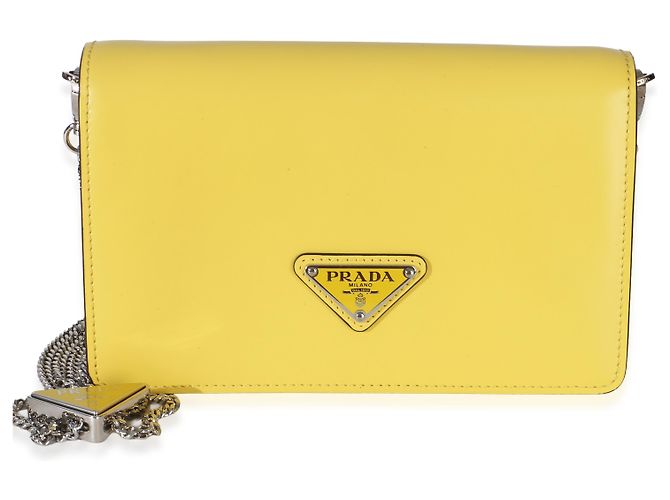 Prada Bolsa tiracolo Spazzolato amarela com corrente e triângulo Amarelo - vista 8